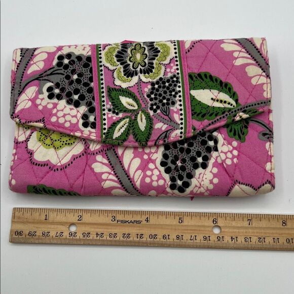 Vera Bradley Priscilla Pink Quilted Clutch/Wallet - Picture 5 of 6